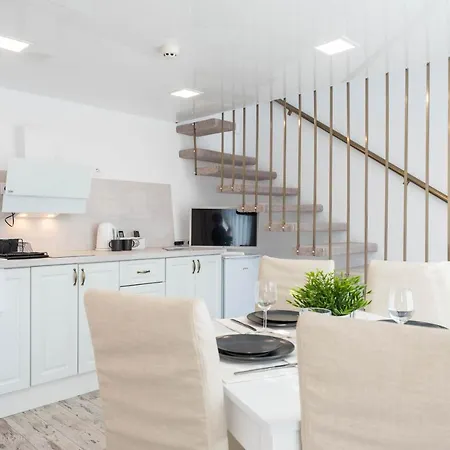 Luxury Kabakum - Free Private & Free Parking Apartament